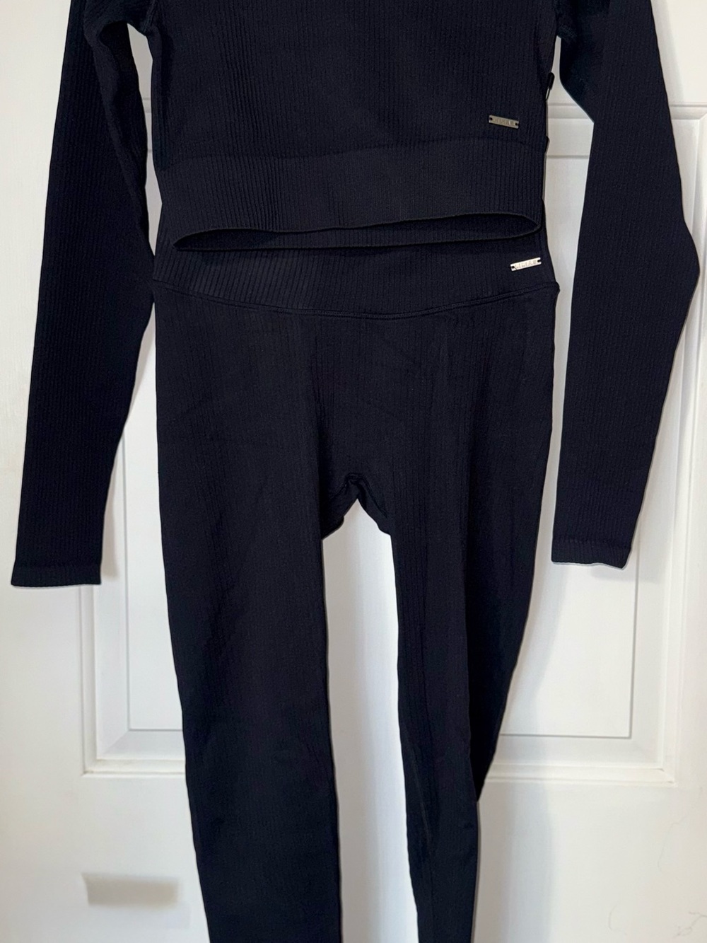 Lila’s Women's Black Ribbed Leggings & Top Set